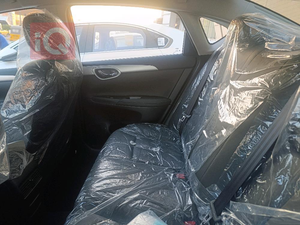 نیسان سێنترا